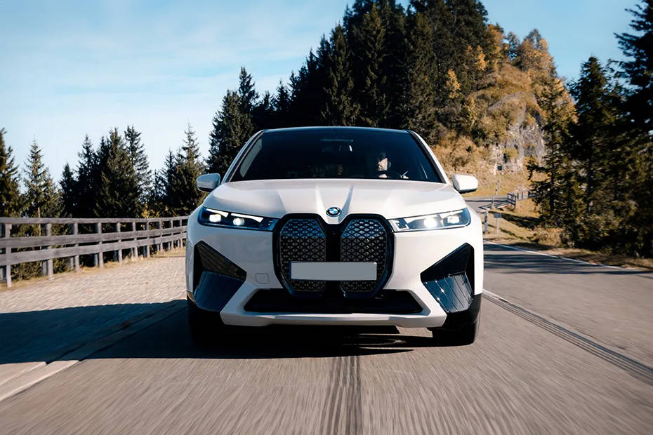BMW iX 