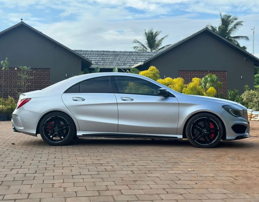 MERCEDES BENZ CLA 45 AMG
